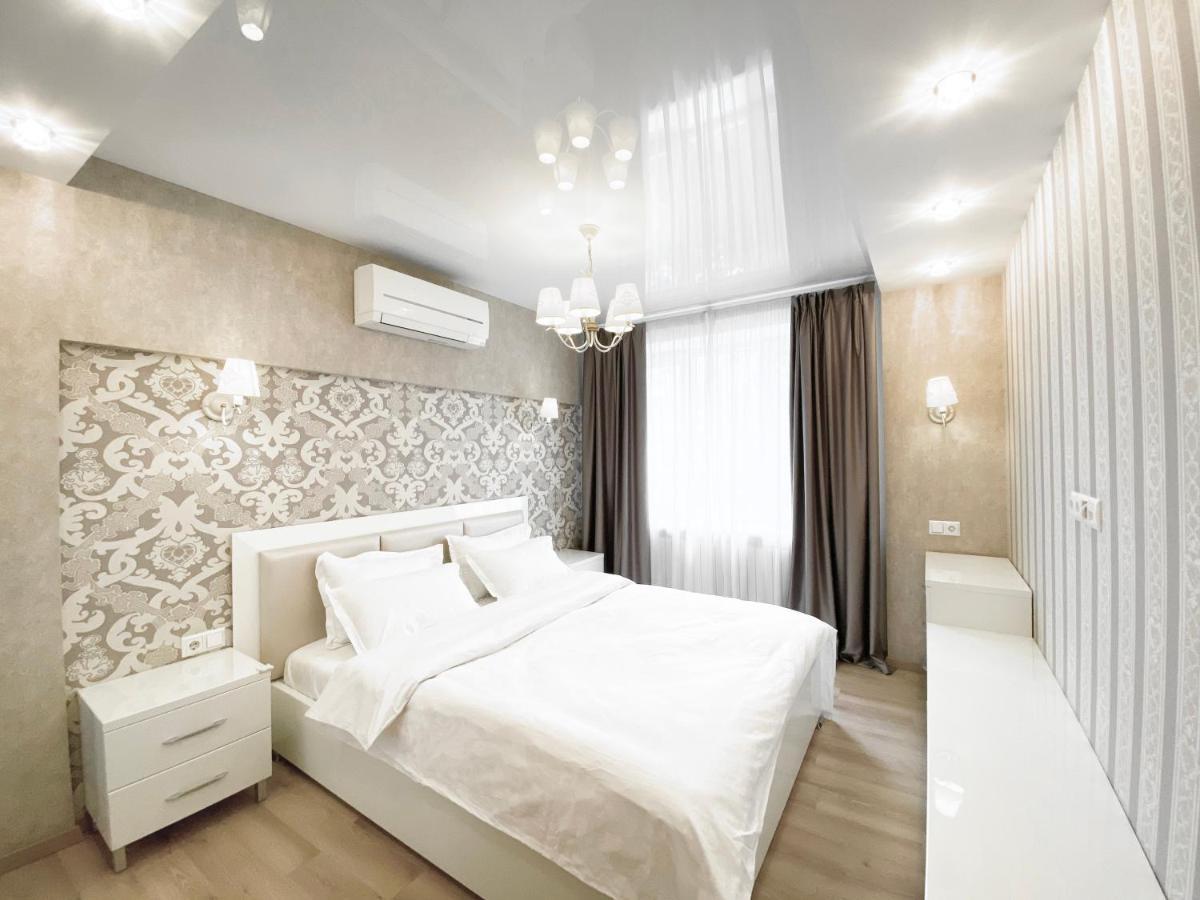 2-Bedroom Apartment Most City Area, Ekaterynoslav Square นิปโปร ภายนอก รูปภาพ